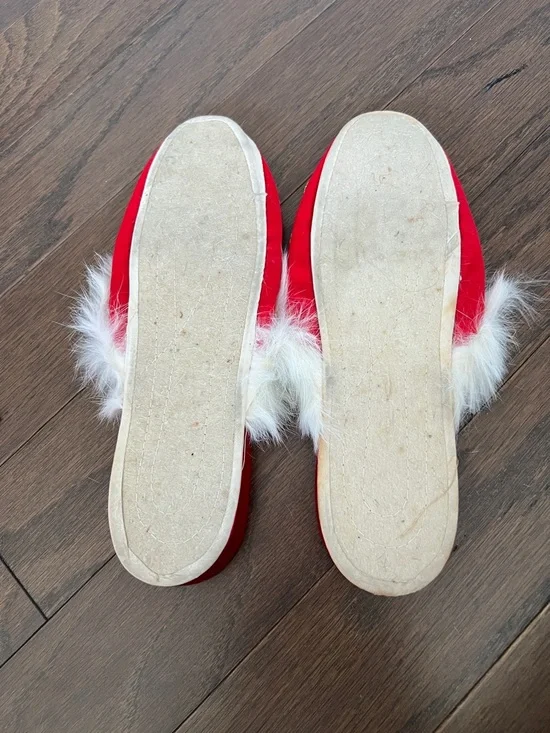 Vintage Embroidered Pajama Set - Picture 14 of 14